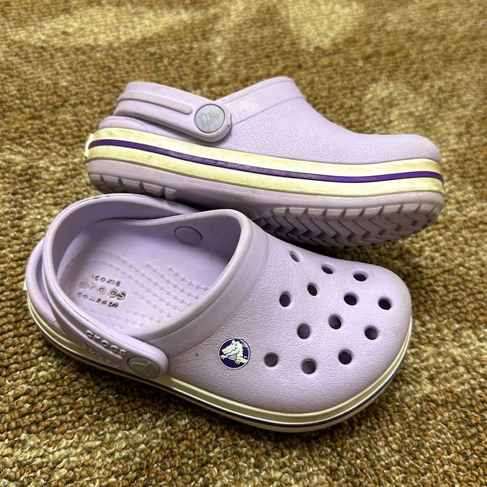 Toddler size 7 crocband crocs